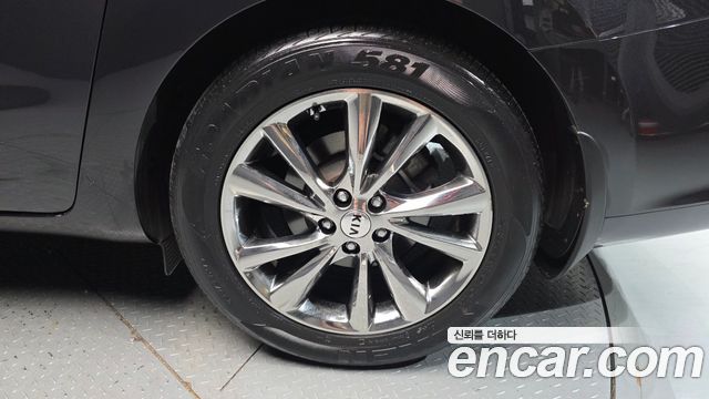Kia Carnival Новый 9-Seater Prstige - фото 4
