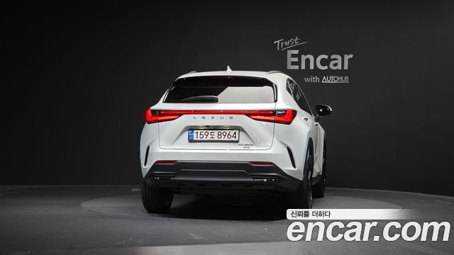 Lexus NX 2-го поколения Premium - фото 2
