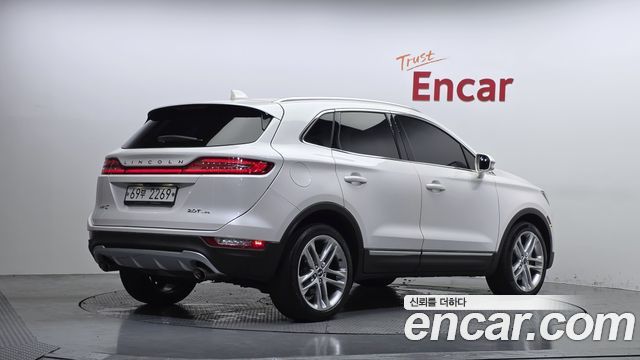 Lincoln MKC 2.0 AWD - фото 1