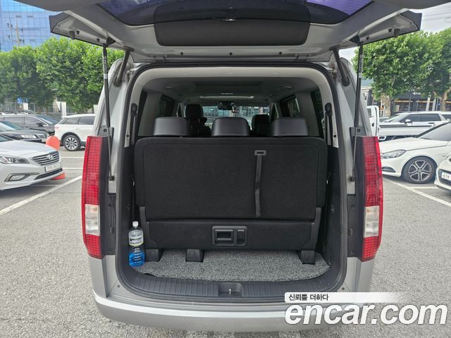 Hyundai Staria Tourer 11-Seater Modern - фото 4