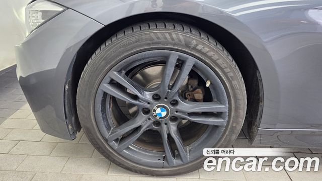 BMW 3-Series F30 330i M Sport Shadow - фото 4