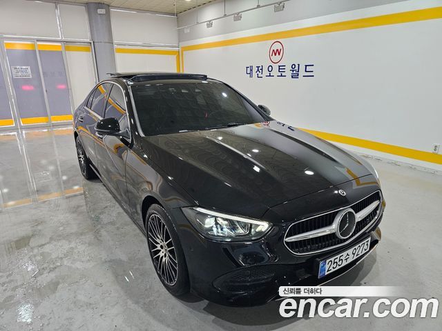 Mercedes-Benz C-Class W206 C200 Avantgarde - фото 0