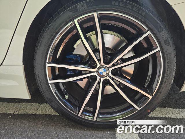 BMW 3-Series G20 320d Touring M Sport - фото 4