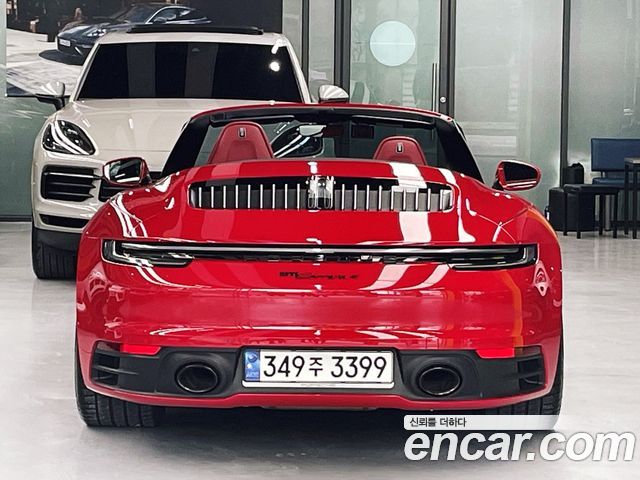 Porsche 911 Carrera 4 Cabriolet - фото 3