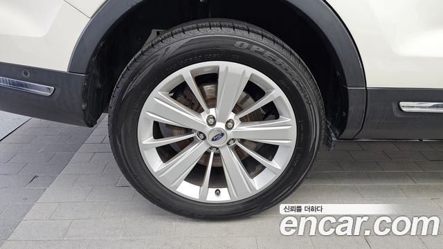Ford Explorer 2.3 Limited 4WD 5th - фото 4