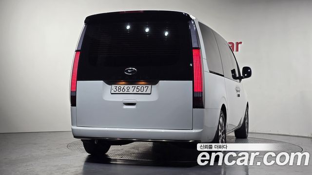Hyundai Staria Lounge 7-Seater Inspiration - фото 3