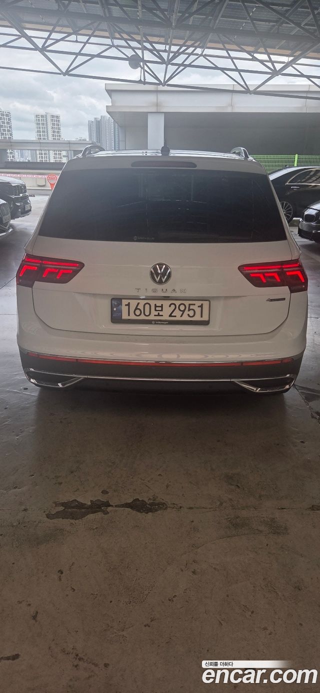 Volkswagen Tiguan 2-го поколения 2.0 TDI 4Motion Prestige - фото 3