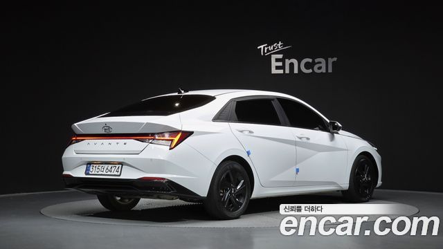 Hyundai Avante CN7, гибрид Inspiration - фото 1