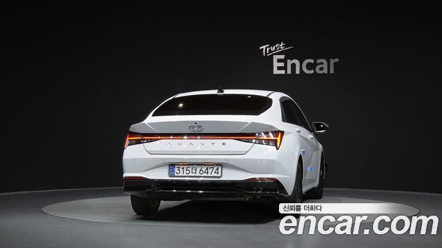 Hyundai Avante CN7, гибрид Inspiration - фото 3