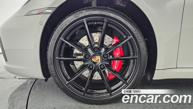 Porsche 911 Carrera 4S Cabriolet - фото 4