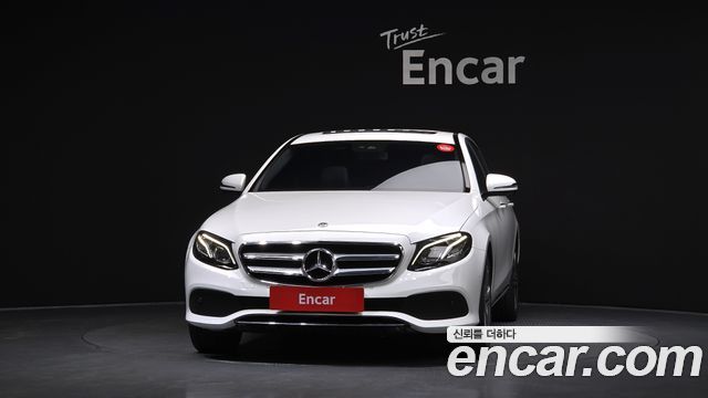 Mercedes-Benz E-Class W213 E220d Avantgarde - фото 2