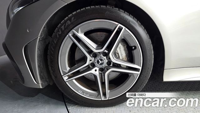 Mercedes-Benz CLS-Class C257 CLS300d 4MATIC - фото 4