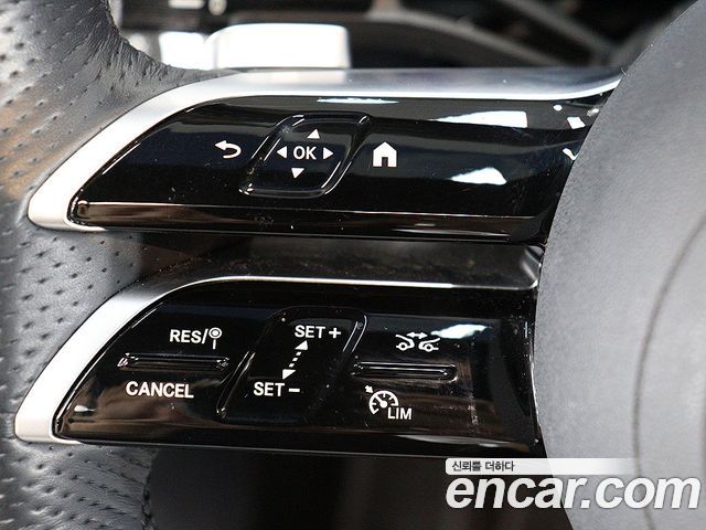 Mercedes-Benz E-Class W214 E300 4MATIC AMG Line - фото 4