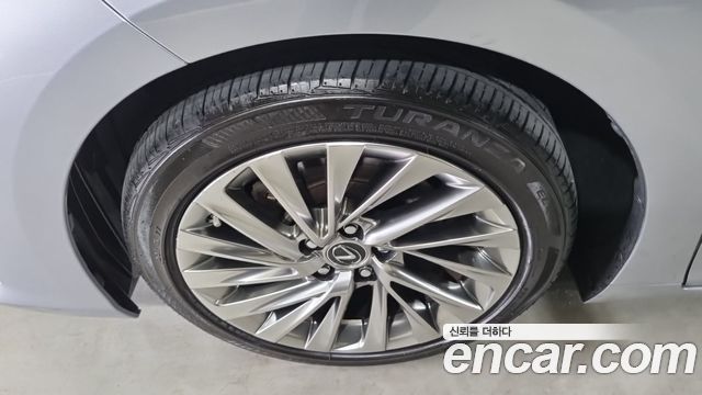 Lexus ES 7-го поколения Executive - фото 4