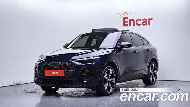 Audi Q5 40 TFSI 콰트로 S Line Sportback - фото 0