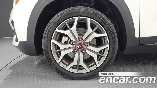 Kia Seltos Gasoline 1.6 Turbo 2WD Signature - фото 4