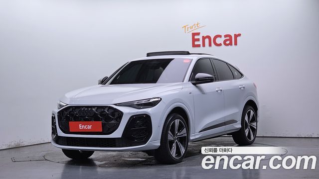 Audi Q5 40 TFSI 콰트로 S Line Sportback - фото 0