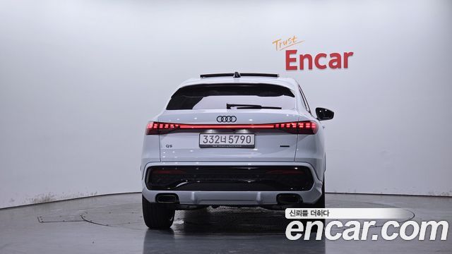 Audi Q5 40 TFSI 콰트로 S Line Sportback - фото 3