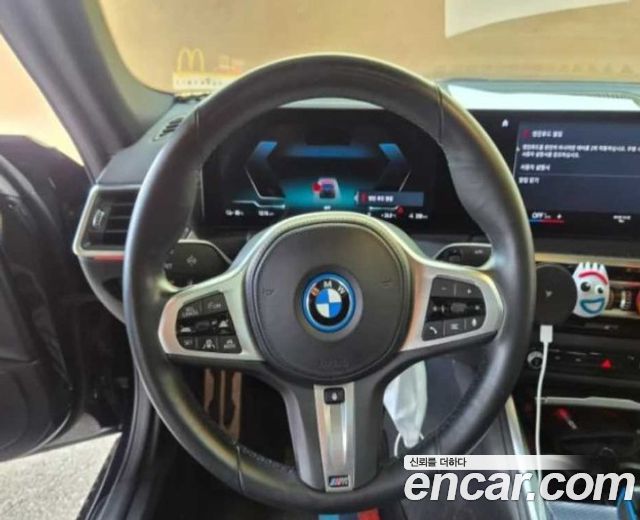 BMW i4 eDrive40 M Sports Pro - фото 3