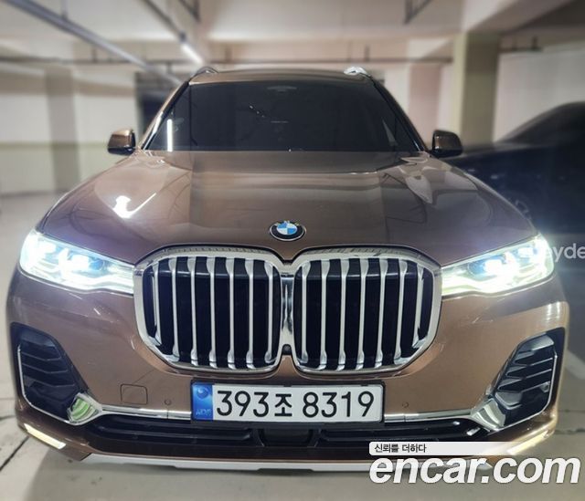 BMW X7 G07 xDrive 40i Design Pure Excellence 6-Seater - фото 0