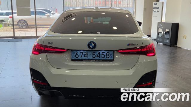 BMW i4 M50 - фото 3