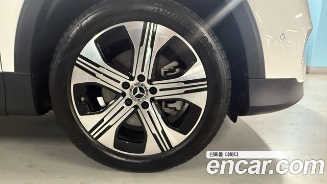 Mercedes-Benz EQB X243 EQB300 4MATIC - фото 4