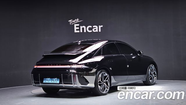 Hyundai Ioniq6 Long Range AWD Prestige - фото 0