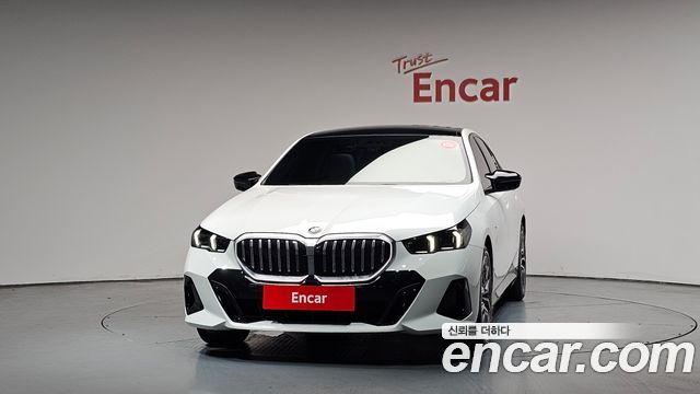 BMW 5-Series G60 520i M Sport - фото 2