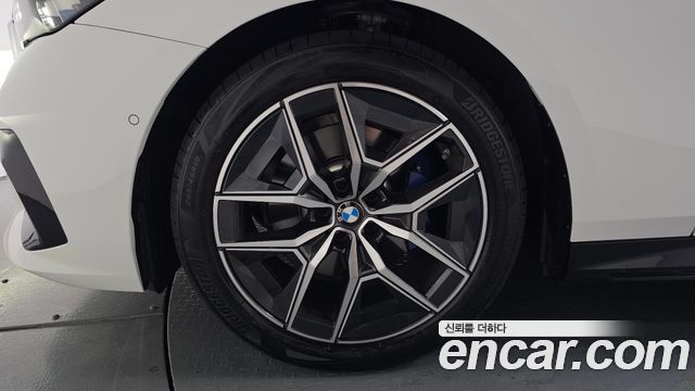 BMW 5-Series G60 520i M Sport - фото 4