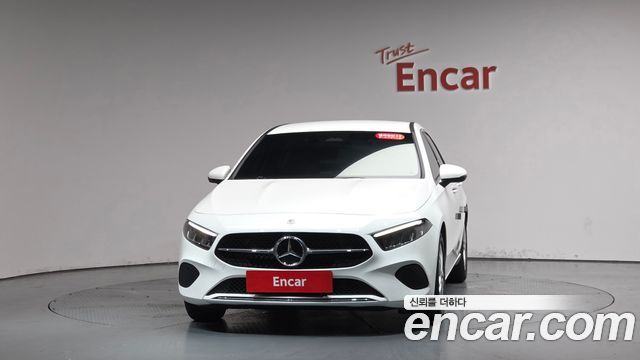 Mercedes-Benz A-Class W177 A220 Hatchback - фото 1