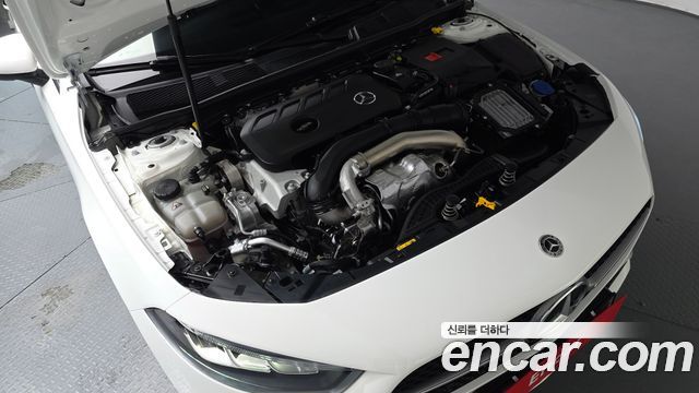 Mercedes-Benz A-Class W177 A220 Hatchback - фото 4