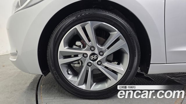 Hyundai Avante AD 1.6 GDI Value Plus - фото 3