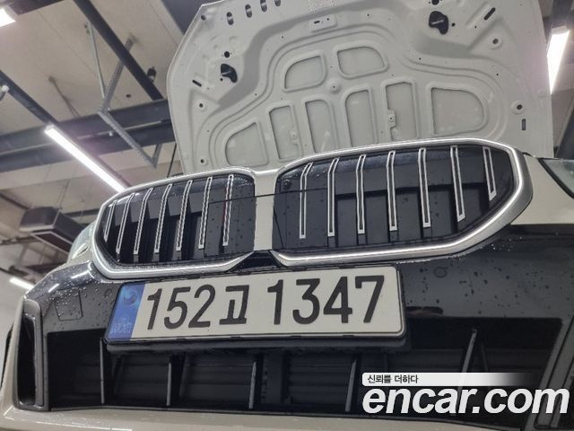BMW 5-Series G60 530i xDrive M Sport - фото 0