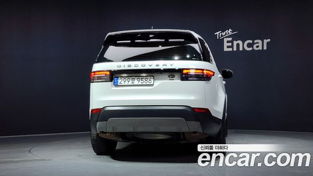 Land Rover Discovery 3.0 SD6 SE - фото 3