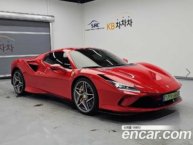 Ferrari F8 3.9 V8 - фото 3