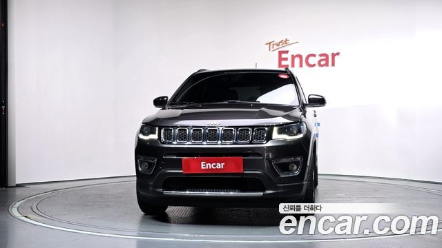 Jeep Compass 2-го поколения 2.4 Limitied AWD - фото 2