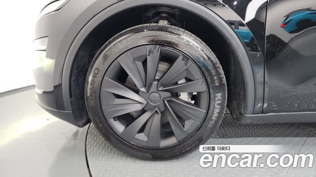 Tesla Model Y Premium Long Range AWD - фото 4