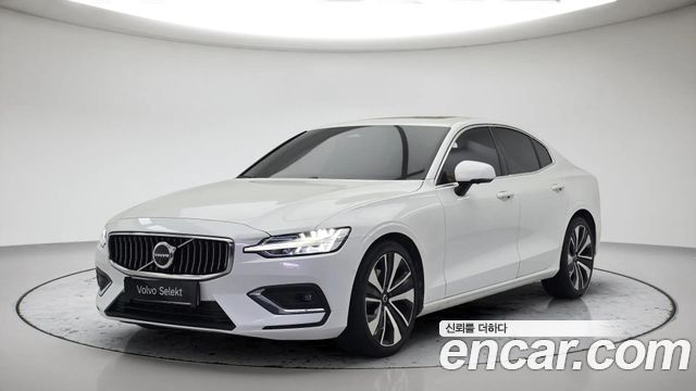 Volvo S60 3-го поколения B5 Ultimate Bright - фото 0