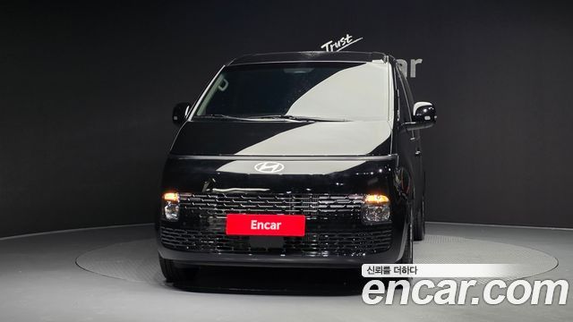 Hyundai Staria Tourer 11-Seater Modern - фото 2