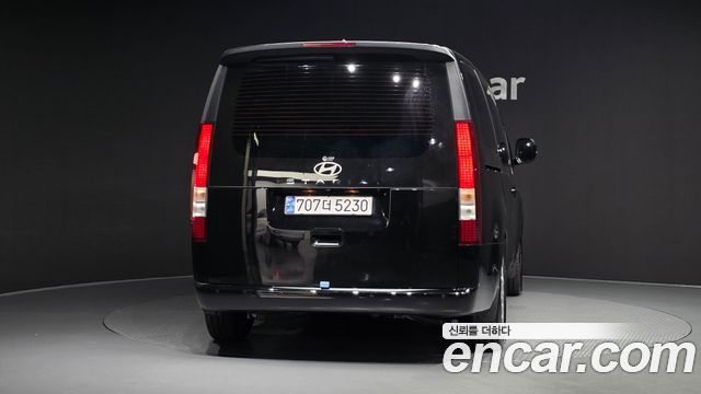 Hyundai Staria Tourer 11-Seater Modern - фото 3