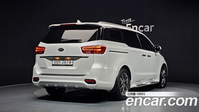 Kia Carnival Новый 9-Seater Prstige - фото 1