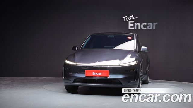 Tesla Model Y RWD - фото 2