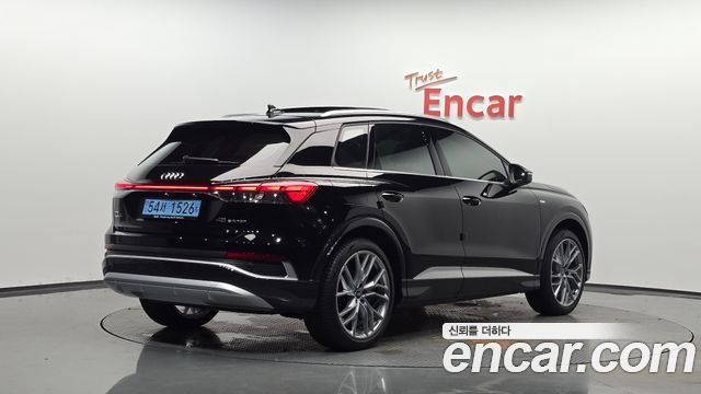 Audi Q4 e-Tron F4 45 Premium - фото 0