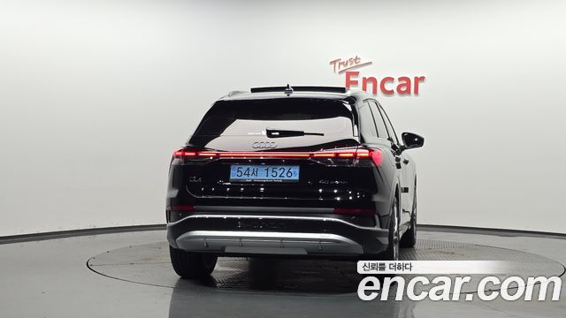 Audi Q4 e-Tron F4 45 Premium - фото 2