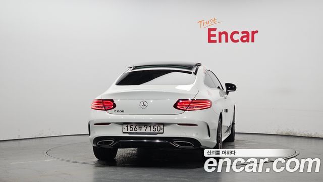 Mercedes-Benz C-Class W205 C200 Coupe - фото 3