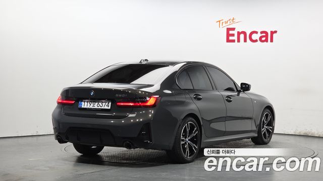 BMW 3-Series G20 320i M Sport - фото 1