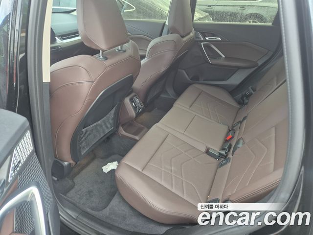 BMW X1 U11 xDrive 20i xLine - фото 4