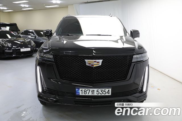 Cadillac Escalade 5-го поколения 6.2 Sports Platinum - фото 0
