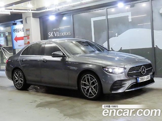 Mercedes-Benz E-Class W213 E220d 4MATIC AMG Line - фото 0