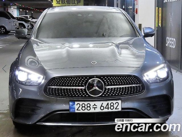 Mercedes-Benz E-Class W213 E220d 4MATIC AMG Line - фото 1